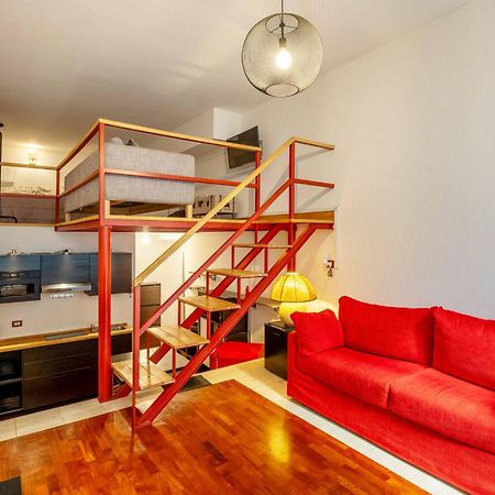 One Bedroom Apartment With Terrace Near Duomo Milan Luaran gambar