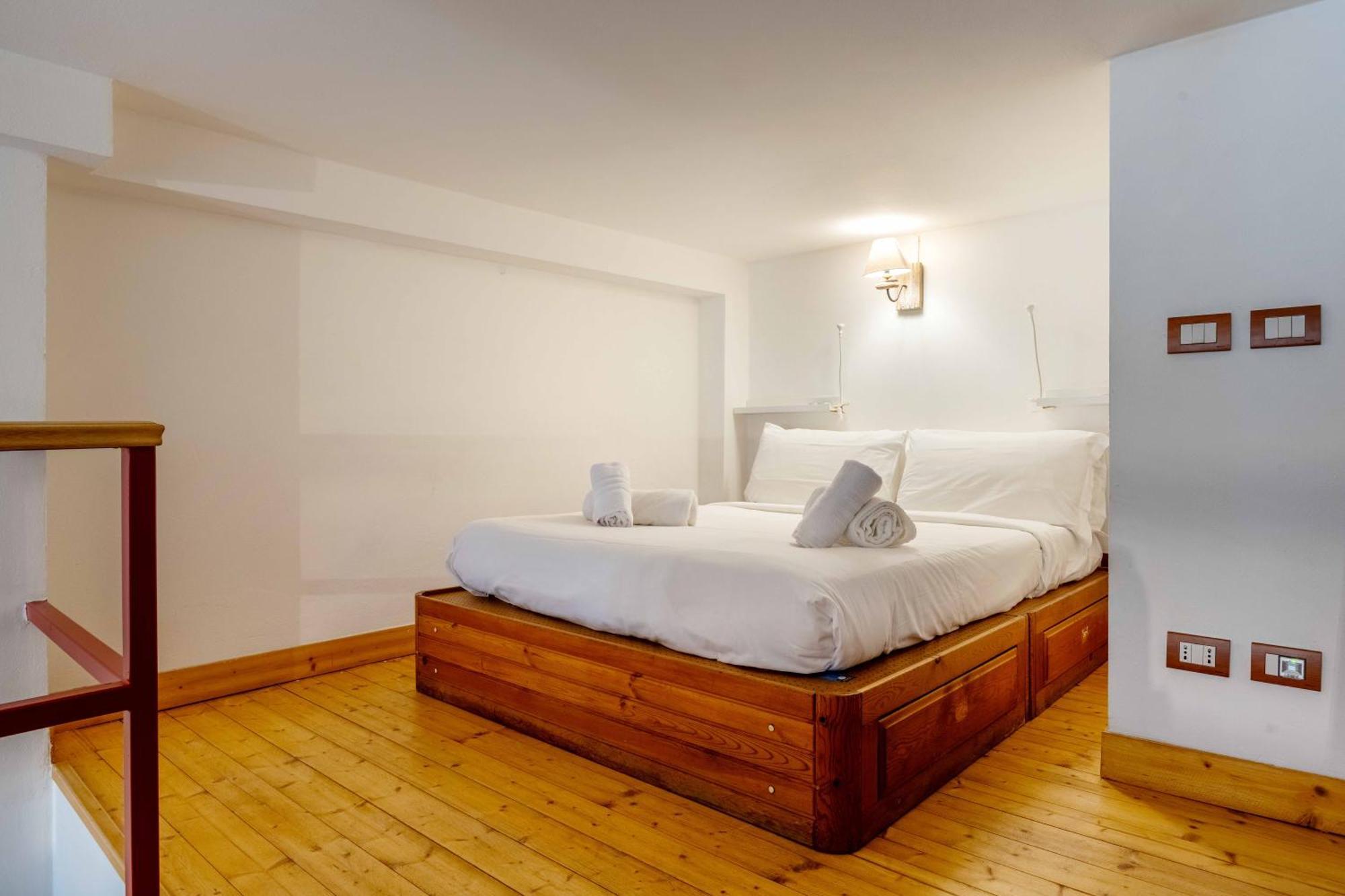 One Bedroom Apartment With Terrace Near Duomo Milan Luaran gambar